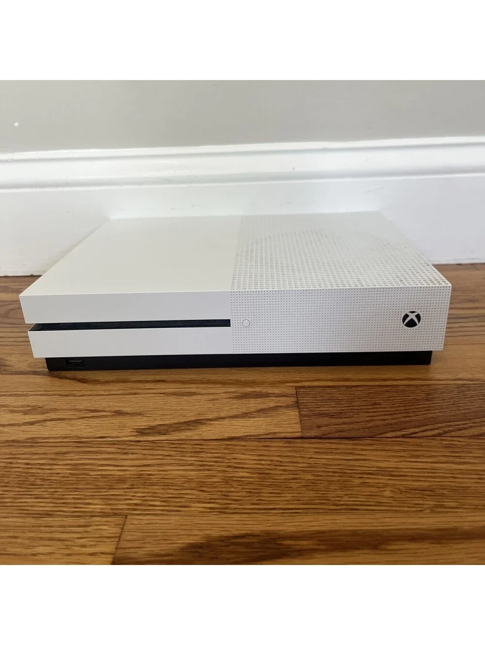 Microsoft Xbox One S – Model 1681 – White – Console Only